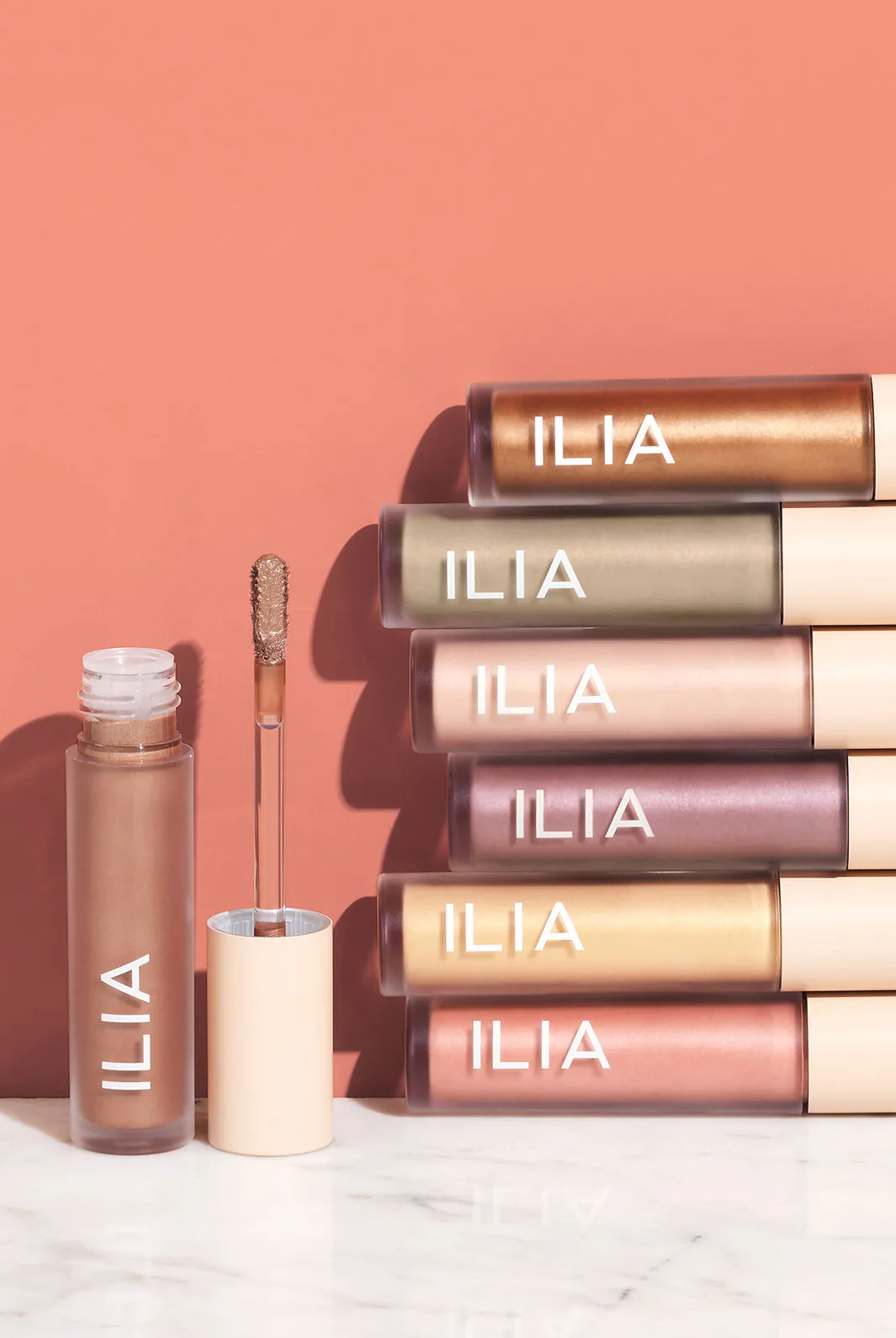 LIQUID POWDER CHROMATIC EYE TINT